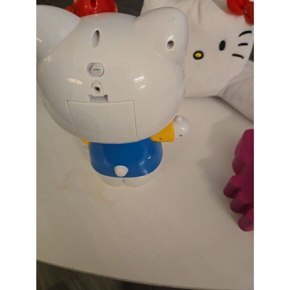 Hello Kitty by Sanrio bundle - Picture 7 of 7